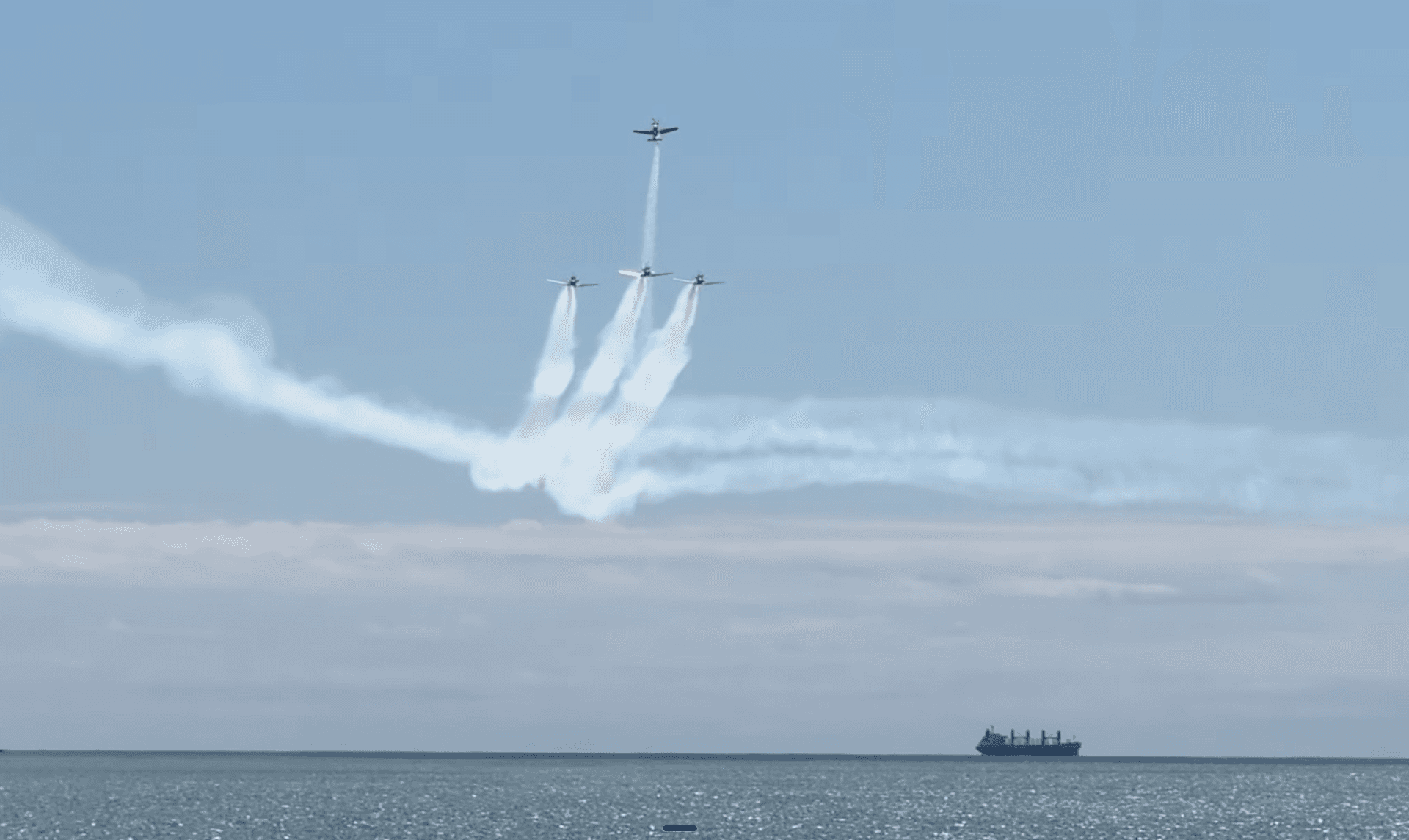 RNZAF Black Falcons Display in New Plymouth