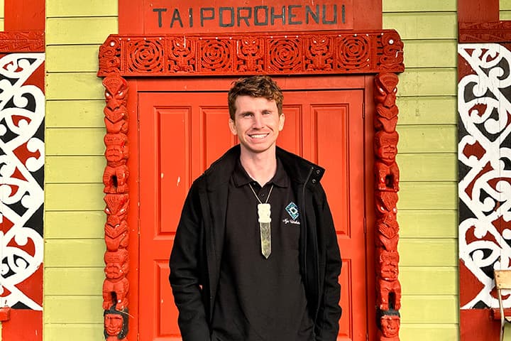 Tales from the Whenua - Airana Ngarewa in conversation with librarian Greg Mclean