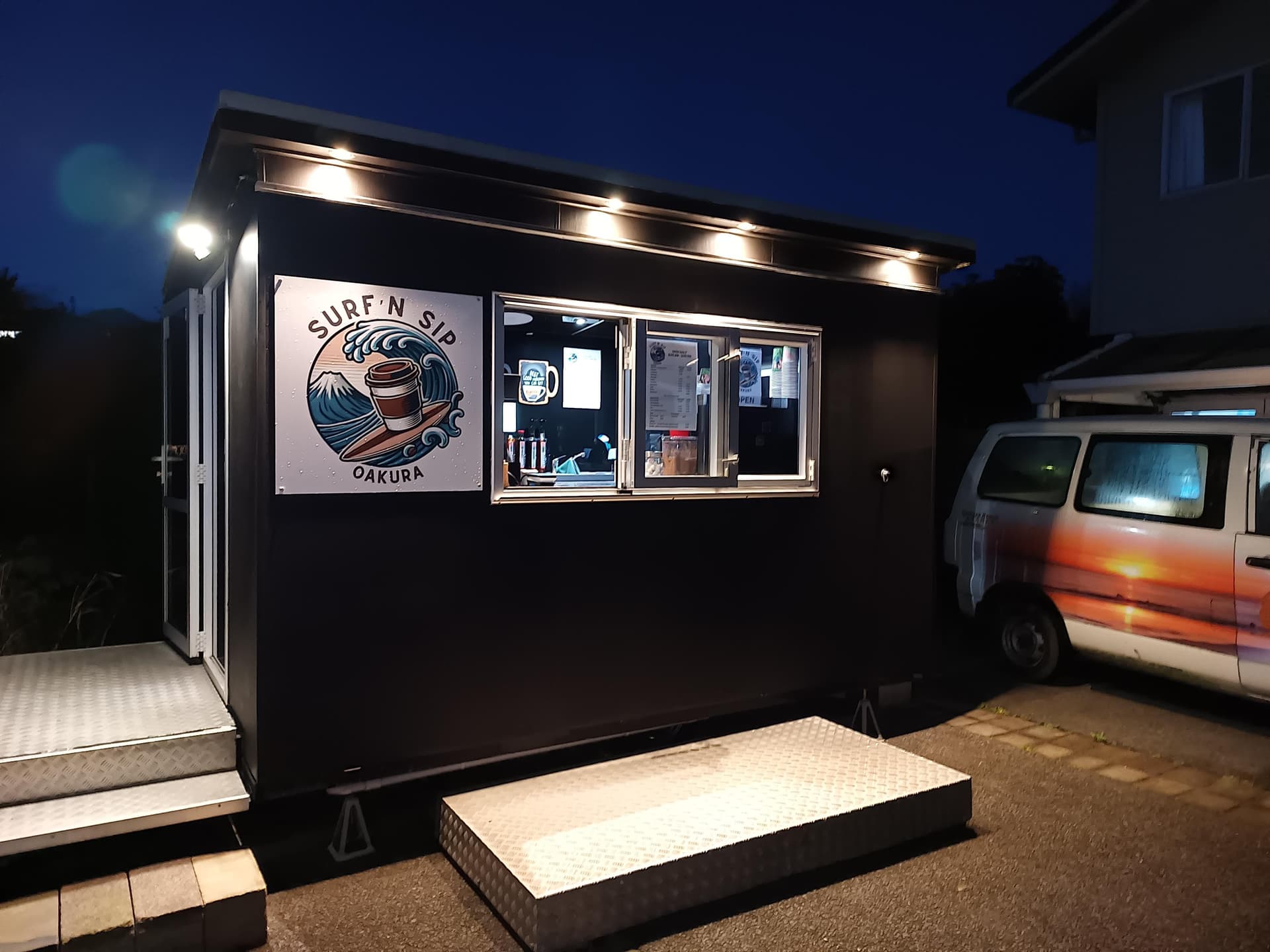 Surf'n Sip Oakura