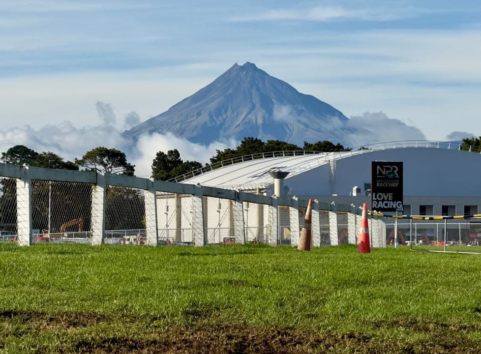 ☀️ A beautiful Taranaki day for Day 3 of AmeriCARna! The convoy departs TSB Stadium at 10am for Stratford, then onto…