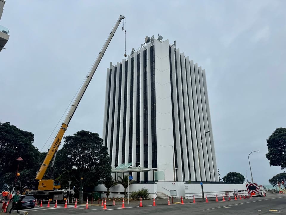 Anyone know what's happening with the Worley / State building?