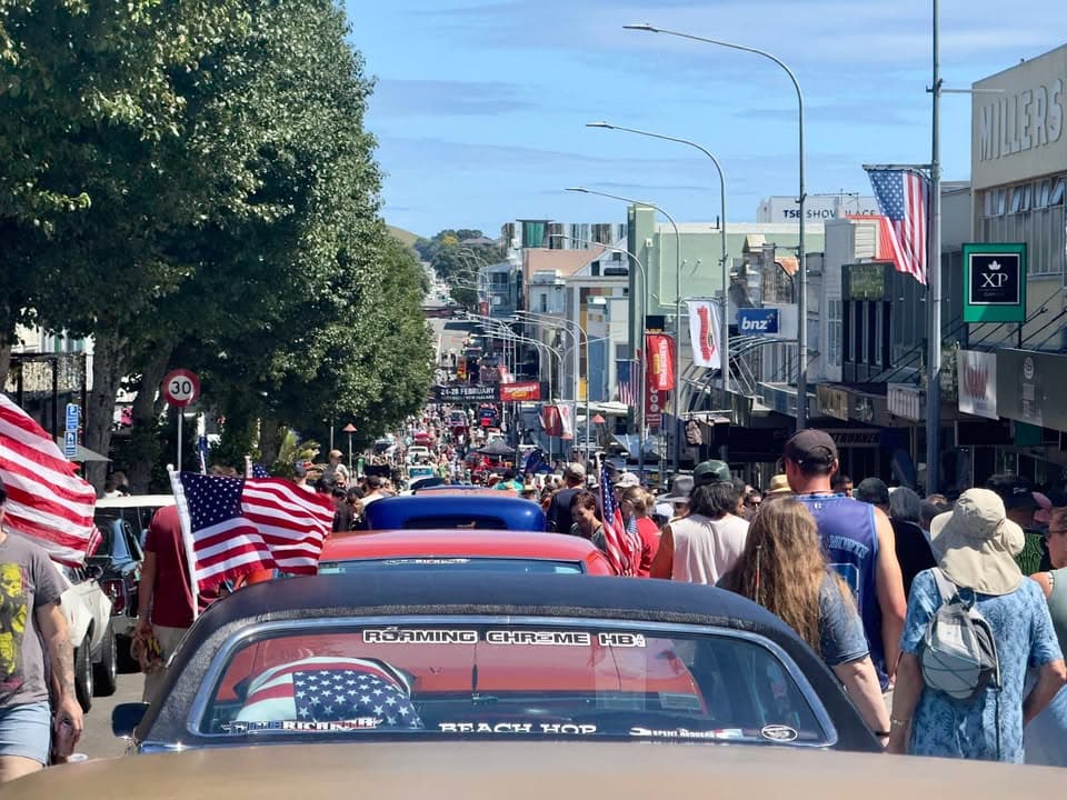 Beautiful day for AmeriCARnival in the New Plymouth CBD today ☀️
