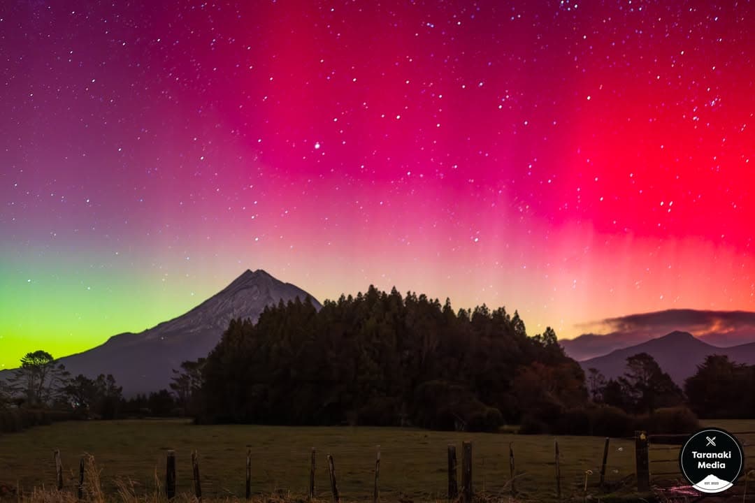 Wow, what a great night with stunning colours in the sky from the Aurora! Never seen anything like it. Started off at…